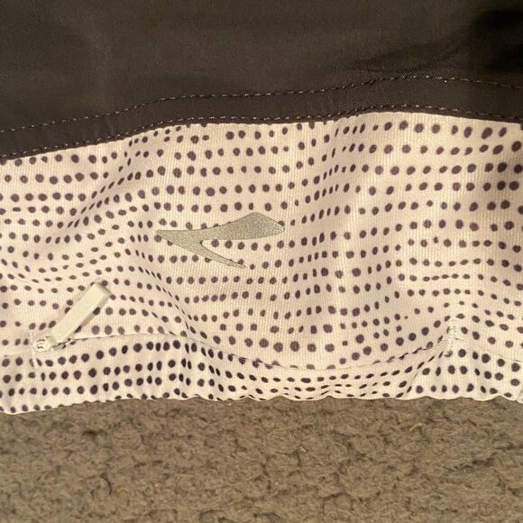 Brooks Tennis Skort Skirt Size Medium GreyWith Polka Dot Top Trim - Picture 9 of 11